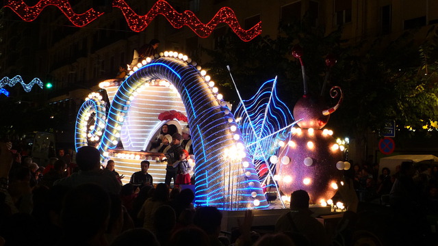 三賢者のパレード「Cabalgata de Reyes」
